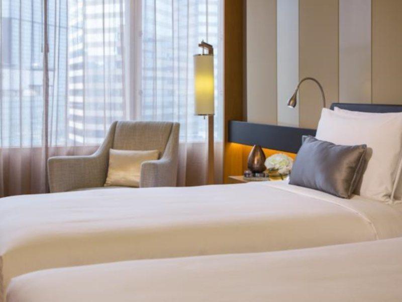 Renaissance Kowloon Hotel Hongkong Exteriör bild